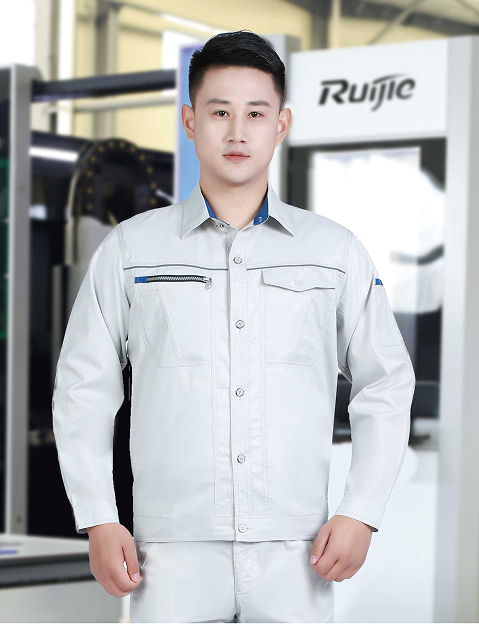 �ӱ����������ƶ���